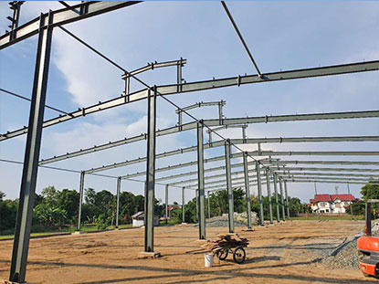 Prefab steel fabrication workshop building