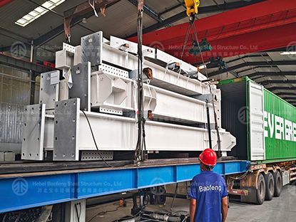 Steel Structure Warehouse Material Loading